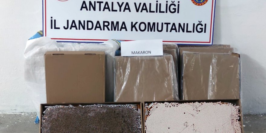 Yolcu otobüsünde 36 bin makaron ele geçirildi