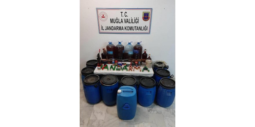 Muğla'da 700 litre sahte içki ele geçirildi