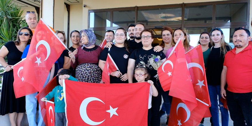Avrupa şampiyonu Aleyna'ya coşkulu karşılama