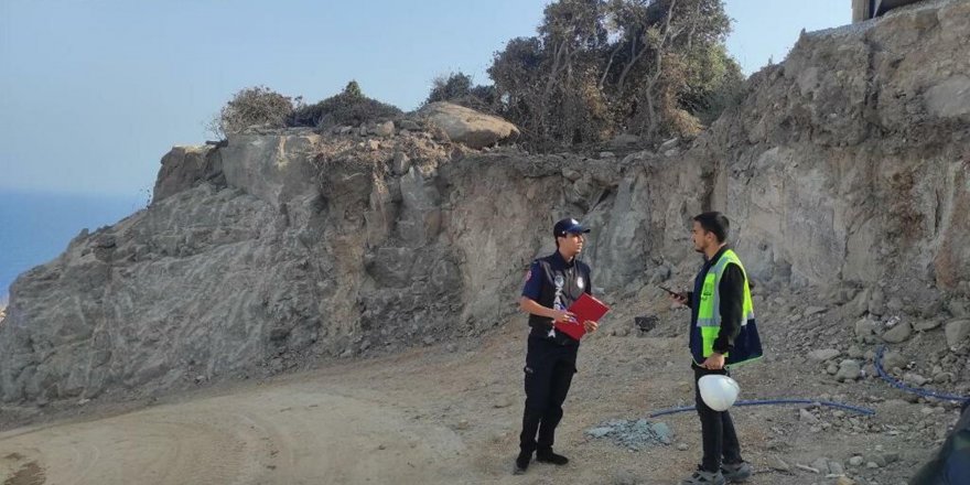 Bodrum'da ruhsatsız faaliyet yapan 11 inşaat firması hakkında tutanak tutuldu