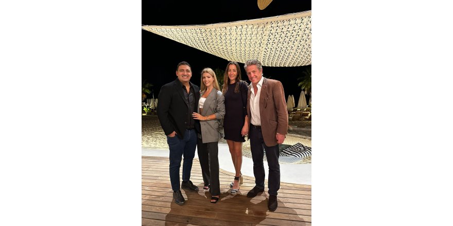 Ünlü oyuncu Hugh Grant, Antalya'da tatil yaptı