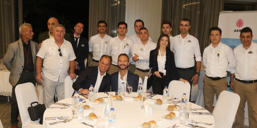 Kişisel gelişim koçu Vujicic'ten konferans
