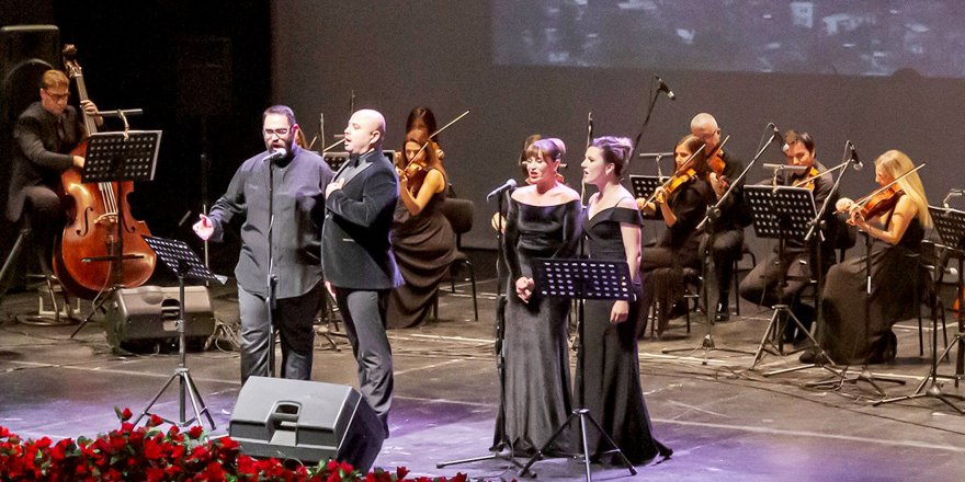 Atamız operada anıldı