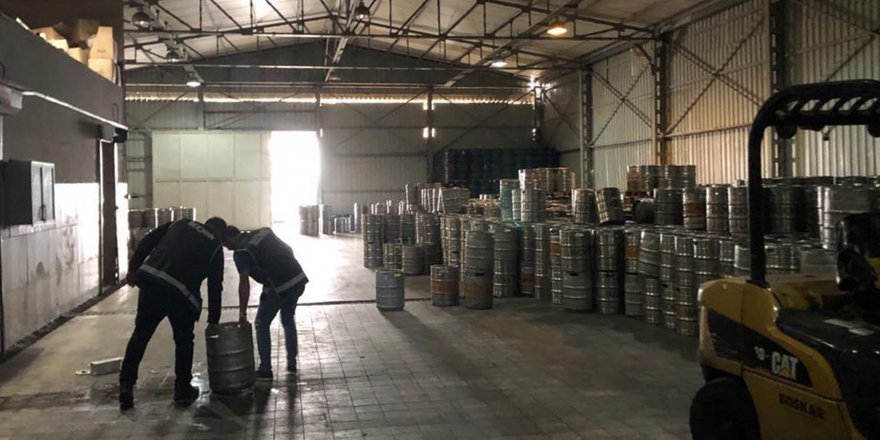 Antalya'da 22 ton 200 litre kaçak içki ele geçirildi