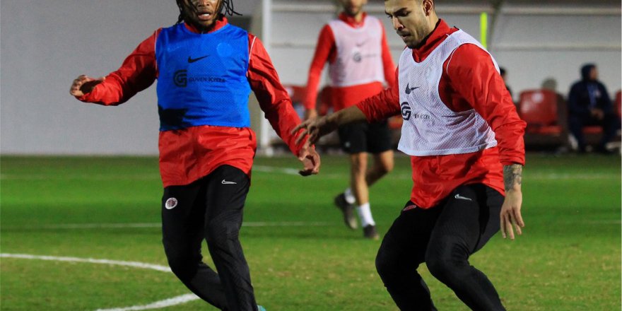 Antalyaspor öne geçtiği maçları kaybetmedi