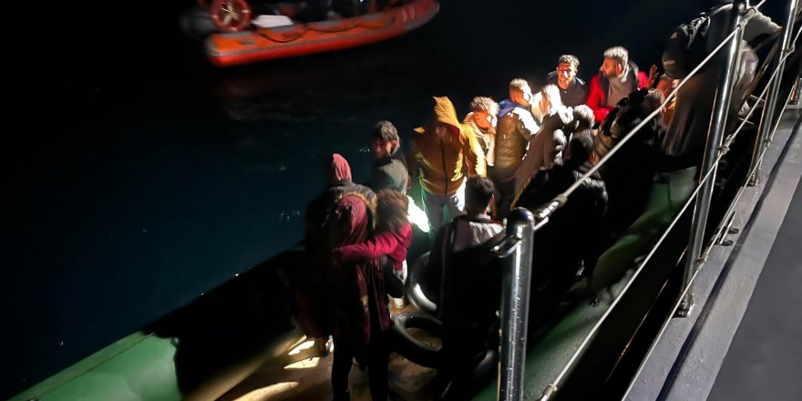 Bodrum açıklarında geri itilen 57 kaçak göçmen kurtarıldı