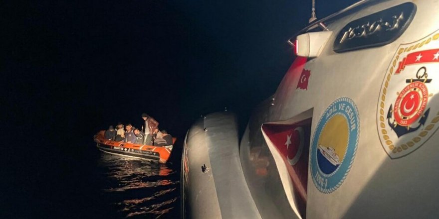 Datça'da 16 kaçak göçmen göçmen kurtarıldı