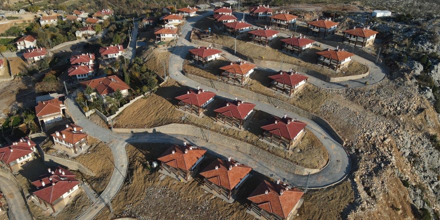 TOKİ, Antalya yangını sonrası Akseki'de 64 evin yapımını tamamladı
