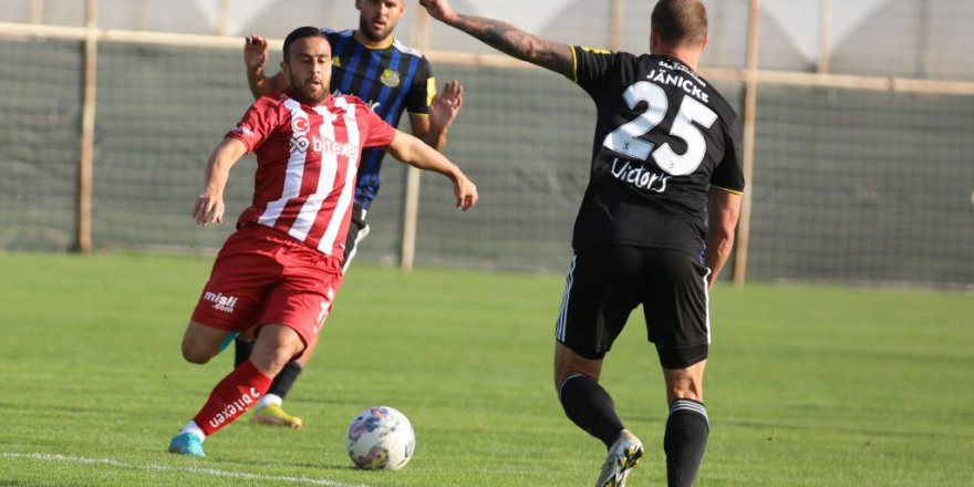 Sivasspor, hazırlık maçında Saarbrücken'i yendi