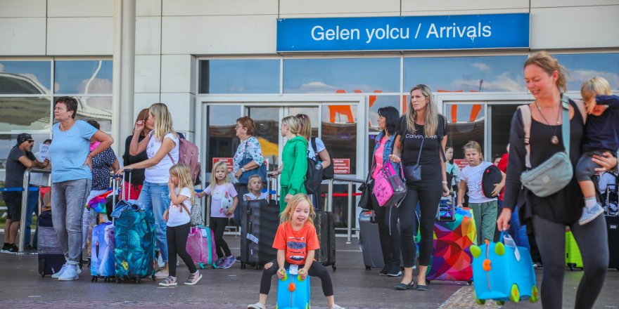 Savaşa rağmen 134 bin Ukraynalı Antalya'ya tatile geldi