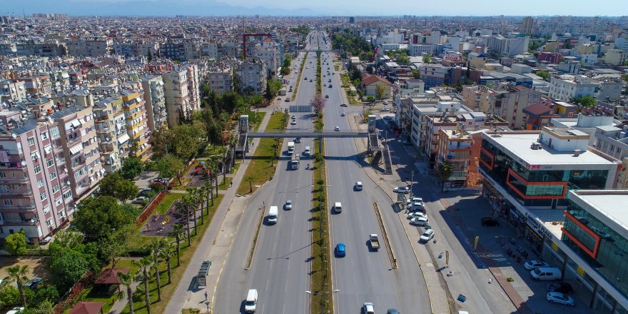 Antalya'da kilometrekareye 126 kişi