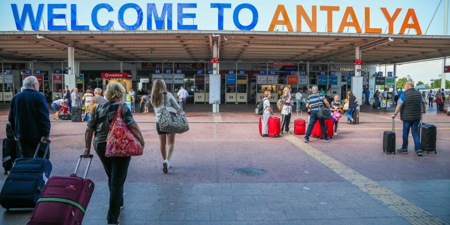 Antalya turizmine 2022 dopingi; Yüzde 48 artış, 13.4 milyon turist