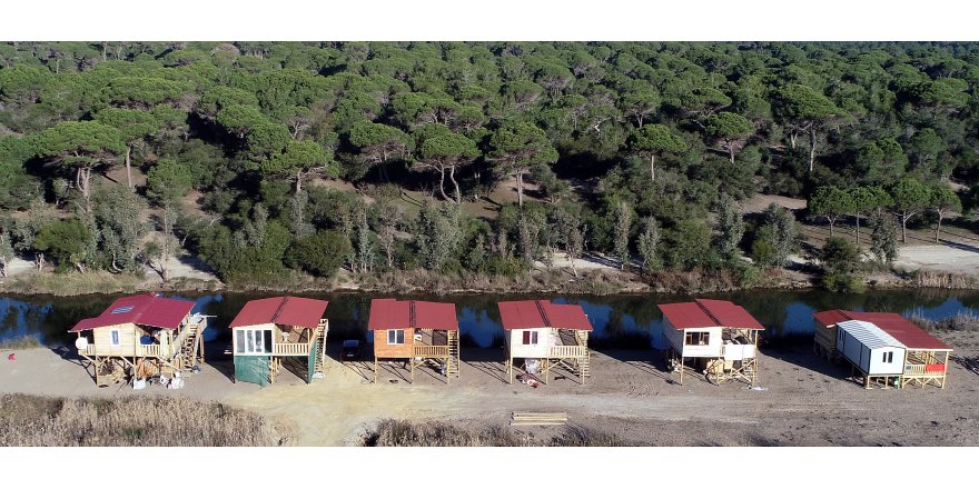 Kumköy'de çardak işgali sürüyor; eskiler yıkılmadı, villa gibi yenileri yapıldı
