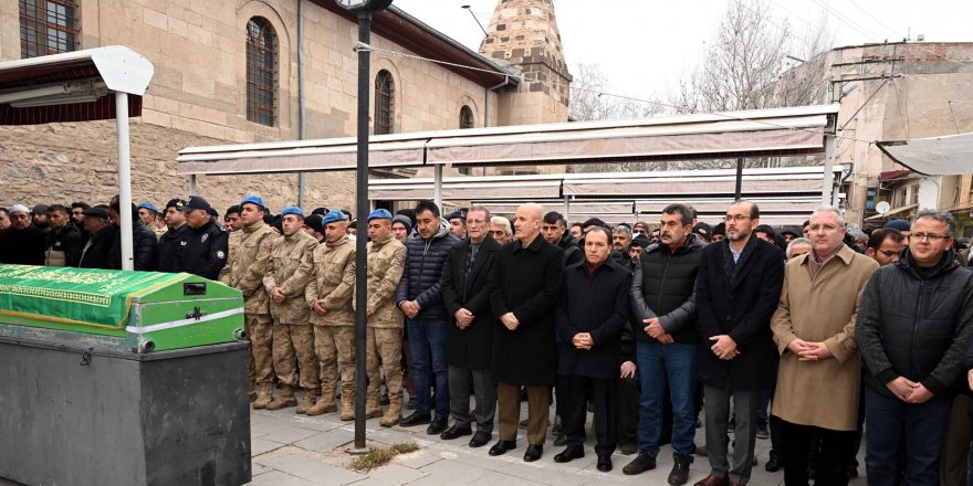 YÖK Genel Sekreteri Akçeşme'nin acı günü
