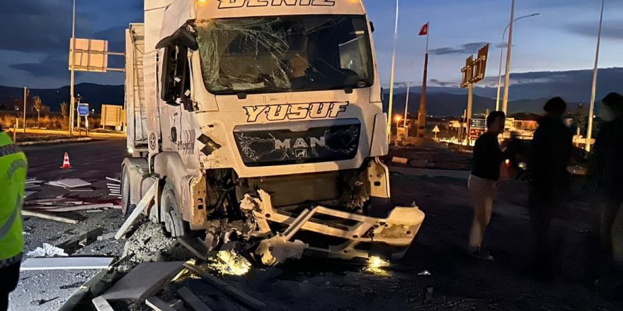 Afyonkarahisar'da kaza: 2 yaralı