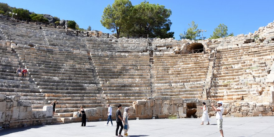 Patara Antik Kenti'nde ziyaretçi rekoru