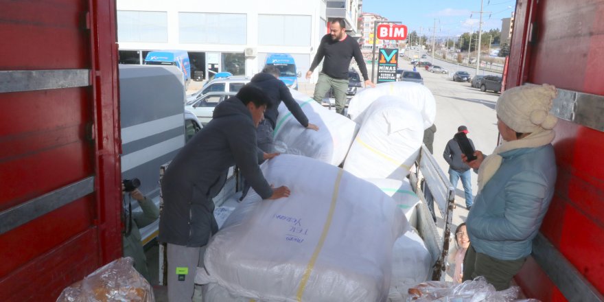 Burdur'daki Çinlilerden deprem bölgesine yardım