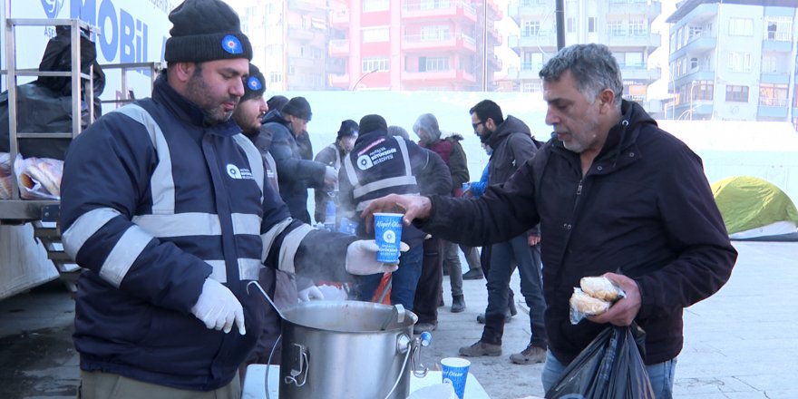 Antalya Büyükşehir Belediyesi yaraları sarıyor