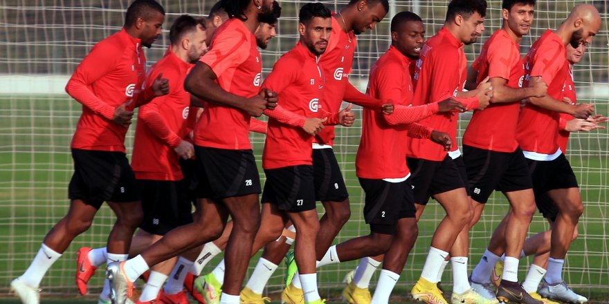 Antalyaspor'da Beşiktaş'a karşı 18 futbolcu yok !..