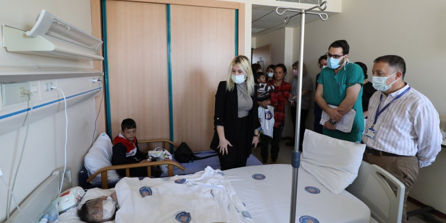 Hidrosefali hastası depremzede bebek, Antalya'da ameliyat edildi