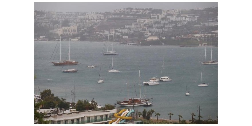 Bodrum ve Kaş arası denizde 'fırtına' uyarısı