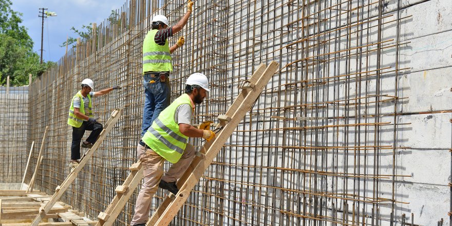 Muratpaşa'daki binalara 'beton perde' zorunluluğu