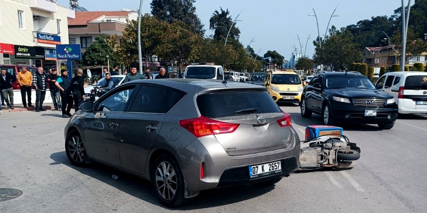 Motosikletli kuryenin hayatını kaybettiği kaza, kask kamerasında