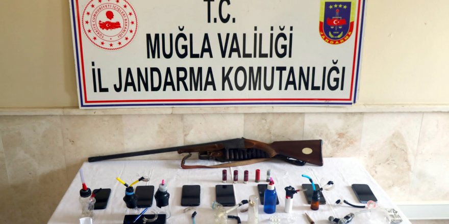 Muğla'da 10 adrese eş zamanlı 'uyuşturucu' operasyonu: 8 gözaltı