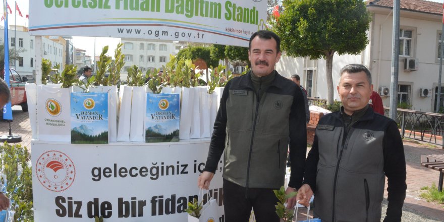 Manavgat'ta 5 bin fidan dağıtıldı