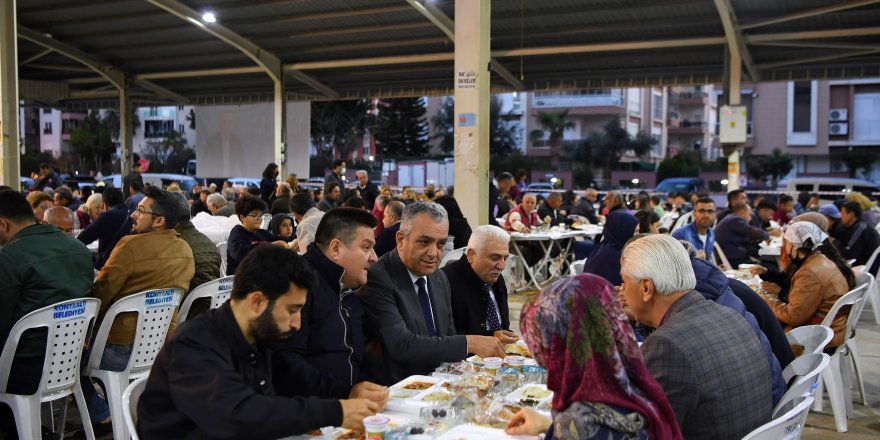 Konyaaltı'nda 7 noktaya iftar sofrası