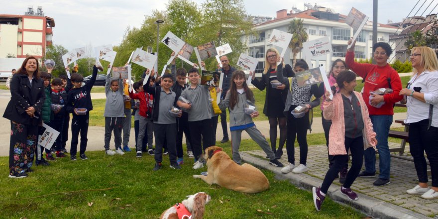 Öğrenciler sevimli dostları unutmadı