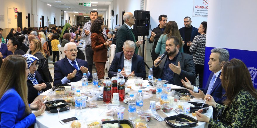 Adliye personeli iftarda bir araya geldi