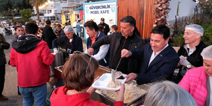 Bodrum'da iftar sofrası bu defa Güvercinlik'te kuruldu