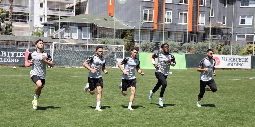 Alanyaspor derbiye hazır