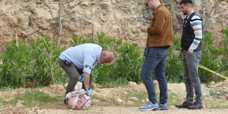 Örtüye sarılı ceset sandılar; kadın maketi çıktı