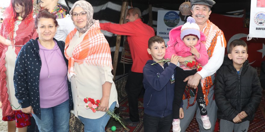 Fuarda Yörük çadırına yoğun ilgi