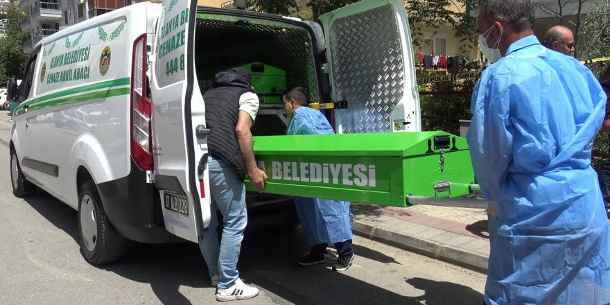 Elbise dolabında cansız bedeni bulunan kadının cinayet şüphelisi oğlu yakalandı