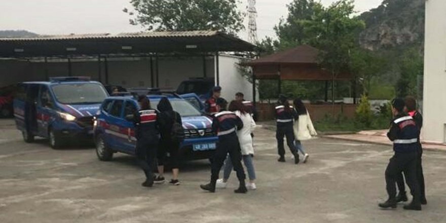 Muğla ve Denizli'de, masaj salonlarına fuhuş operasyonu: 8 gözaltı