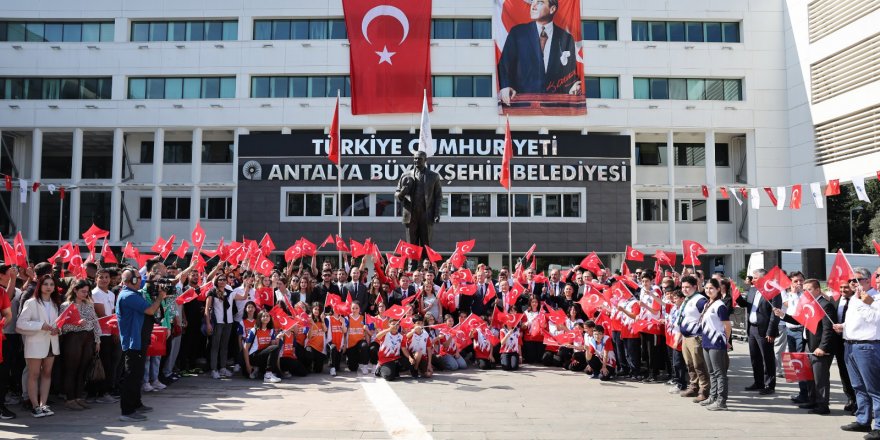 Büyükşehir'den 19 Mayıs töreni