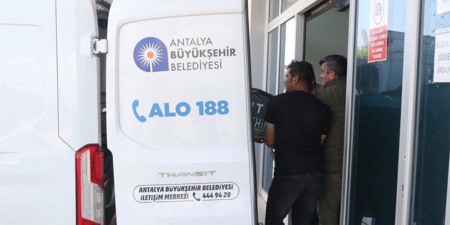 Konya'dan tatile geldiği Antalya'da, denizde boğuldu