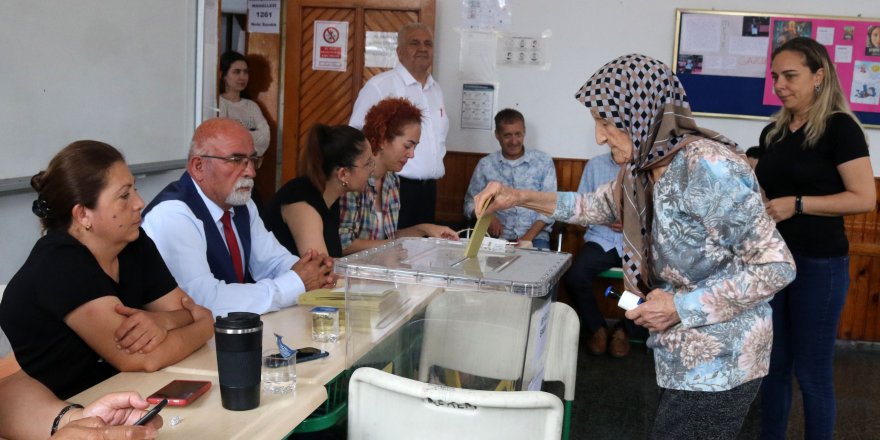 Her gün 20 bin kişinin ziyaret ettiği Kaleiçi'nin seçmen sayısı 594