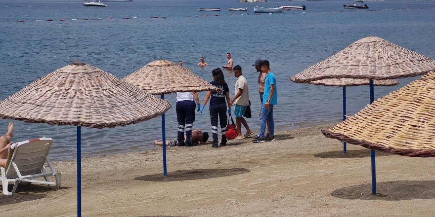 Boğulma tehlikesi geçiren Kaan'ı, çevredekiler kurtardı