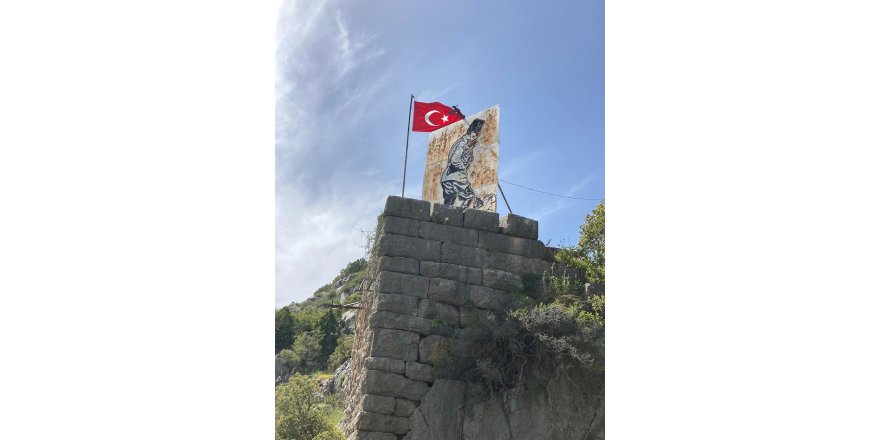 Akseki'de Atatürk resmi yenileniyor