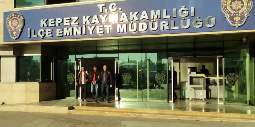 Antalya Polisi, hüküm giymiş 2 kişiyi yakaladı