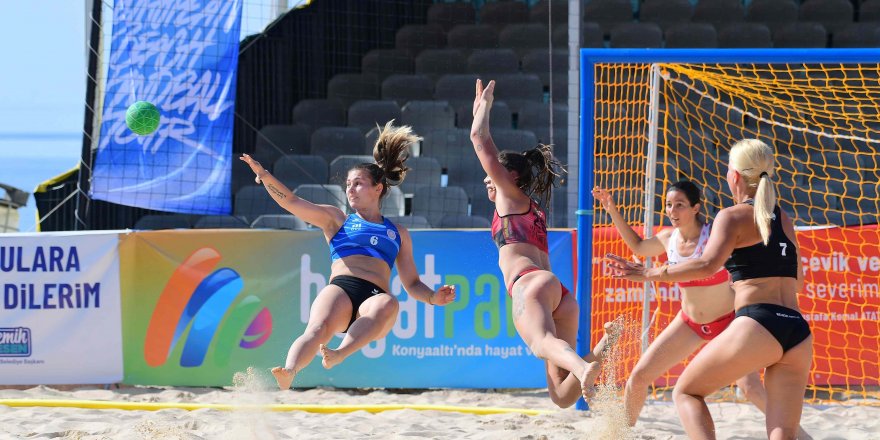 Avrupa Plaj Hentbolu Finalleri Antalya'da başladı
