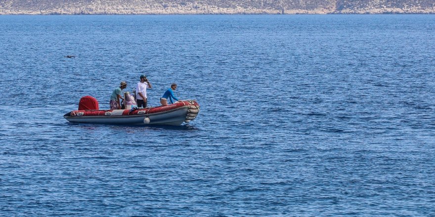 Dalış rekortmeni Şahika, bu defa Plastiksiz Kaş Projesi için nefesini tuttu