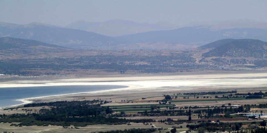 Kuruma tehlikesi yaşayan Burdur Gölü'ne günde 20 bin metreküp su