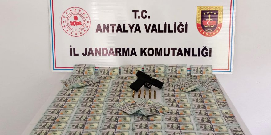 Akseki'de sahte dolar operasyonu