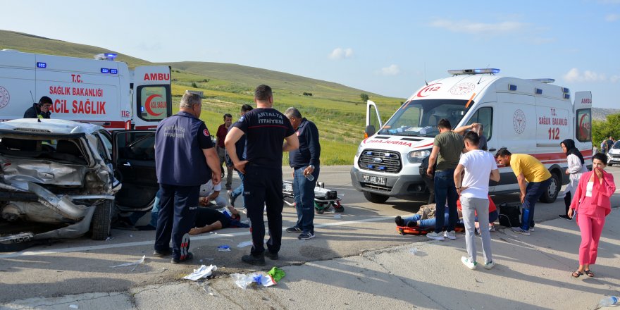 3 kişinin öldüğü kaza, emniyet şeridinde meydana gelmiş