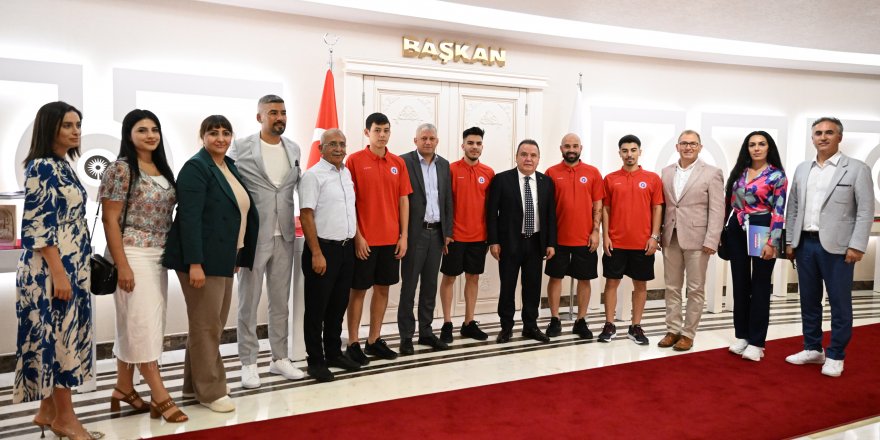 Ayak Tenis Takımı, Türkiye Şampiyonasına gidiyor